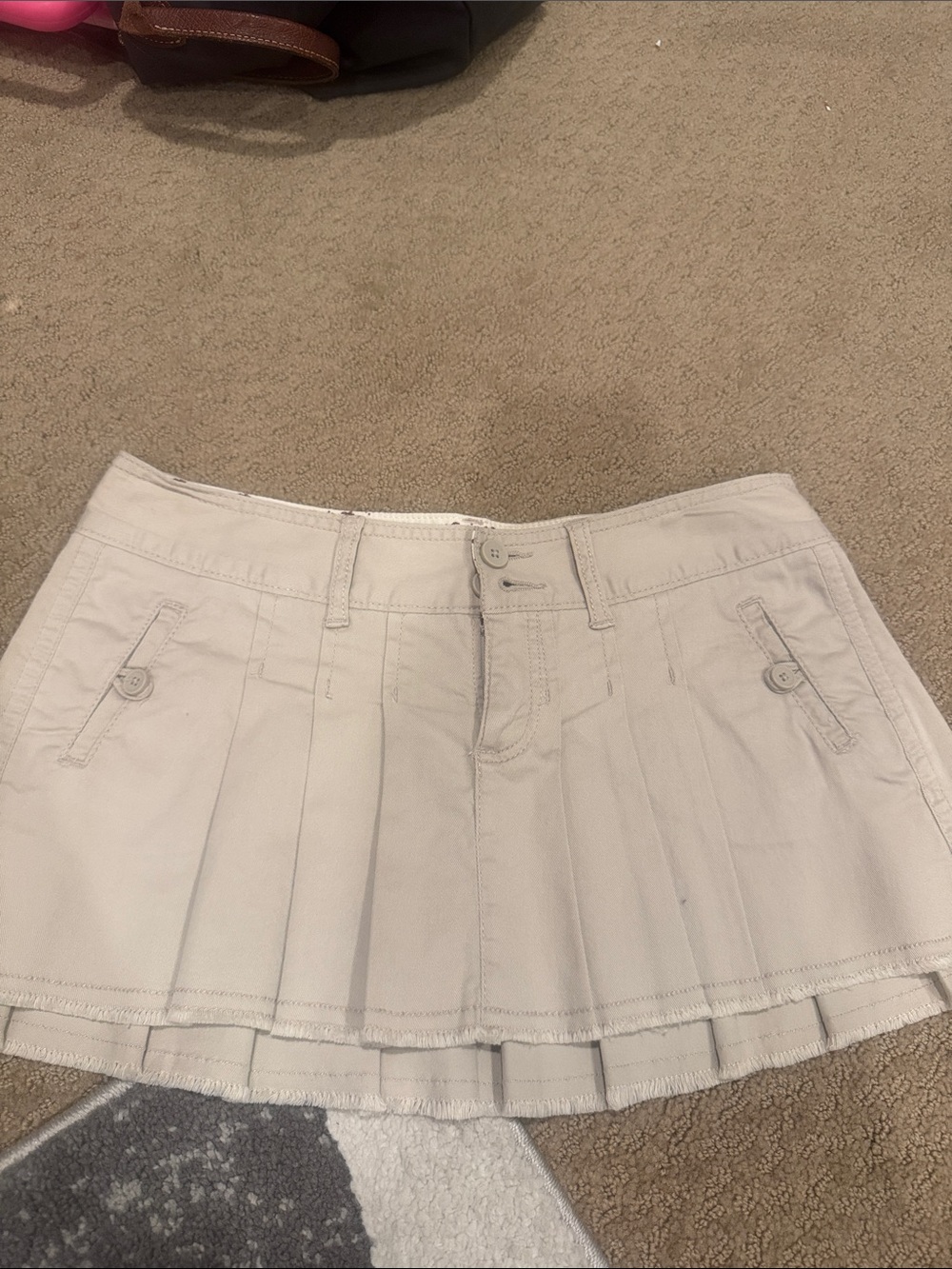 Hollister Cream Pleated Mini Skirt